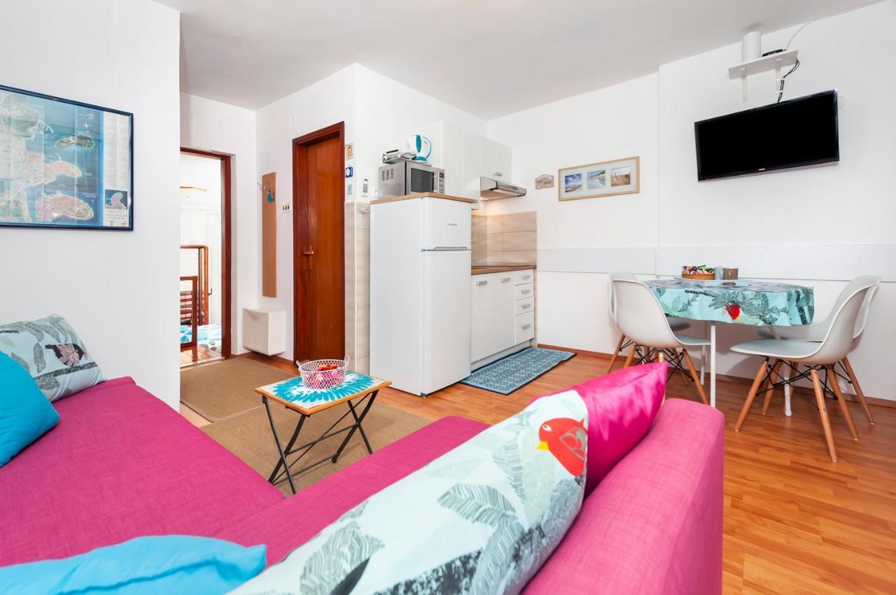 Apartments Aja And Stefy 로비니 외부 사진