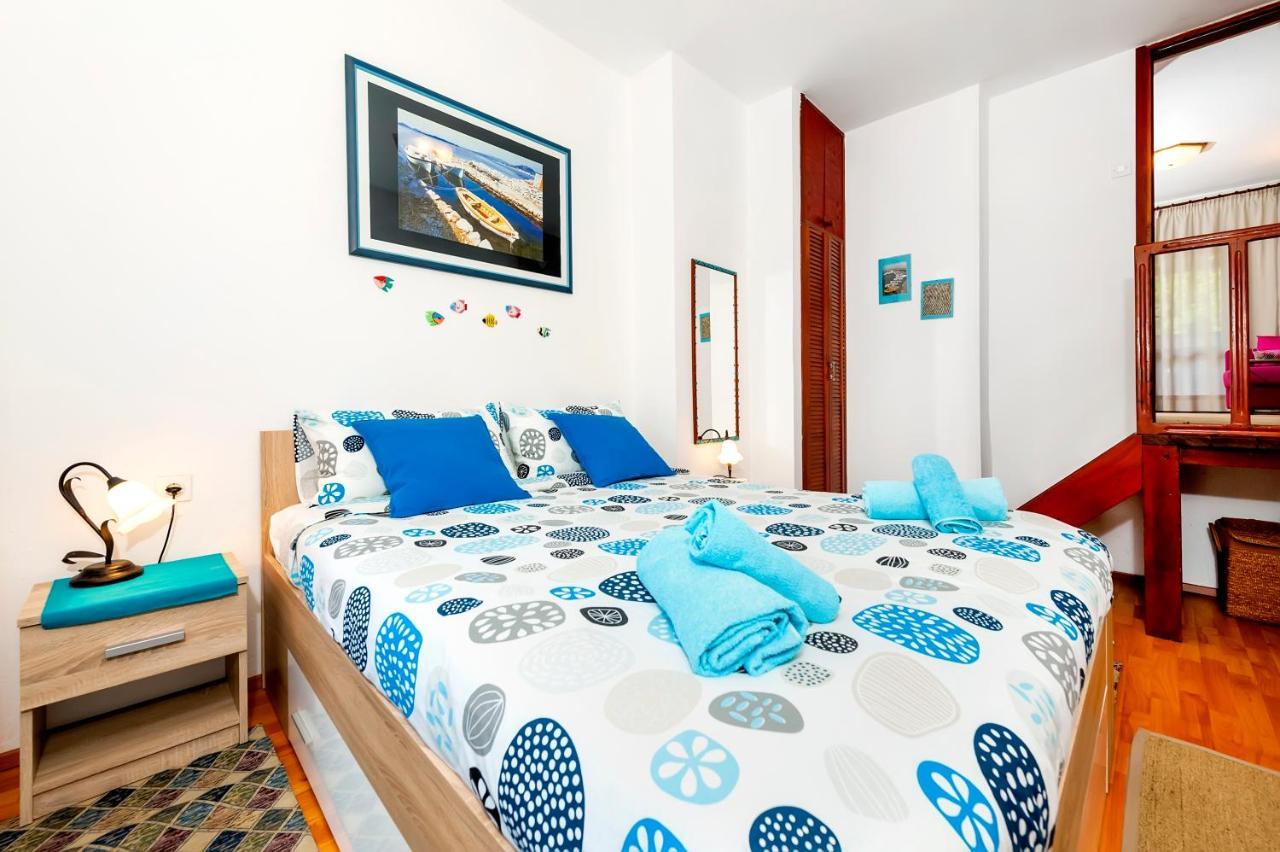 Apartments Aja And Stefy 로비니 외부 사진