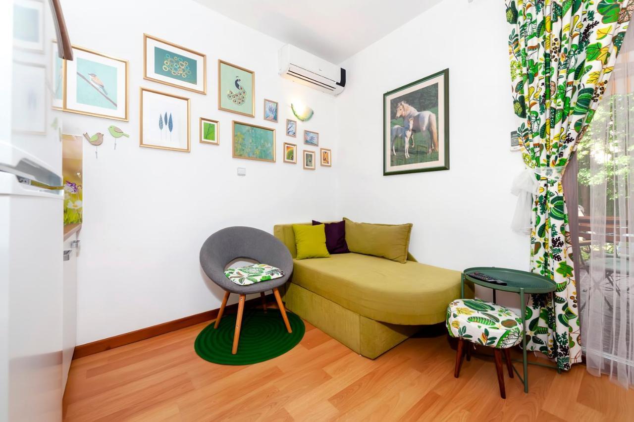 Apartments Aja And Stefy 로비니 외부 사진
